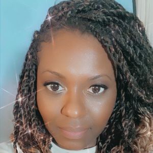 Meet your Posher, Lorraine